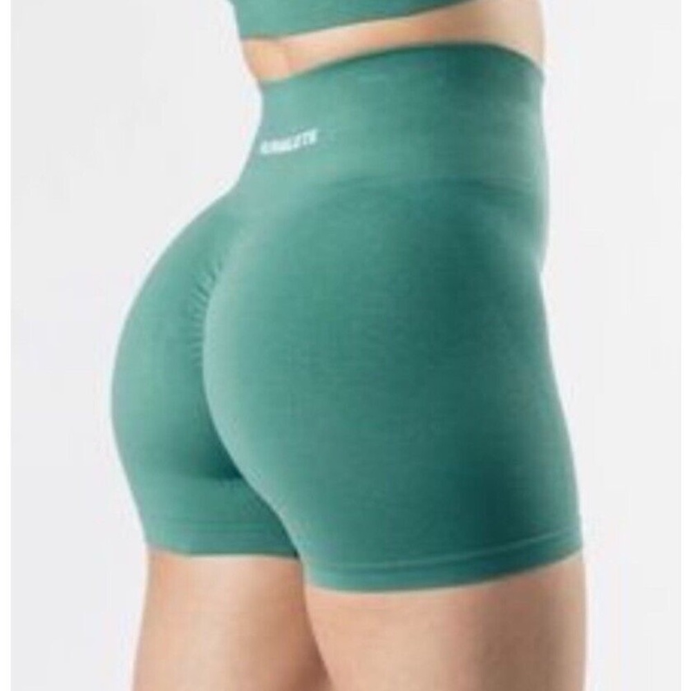 ISO amplify 3.5” shorts
